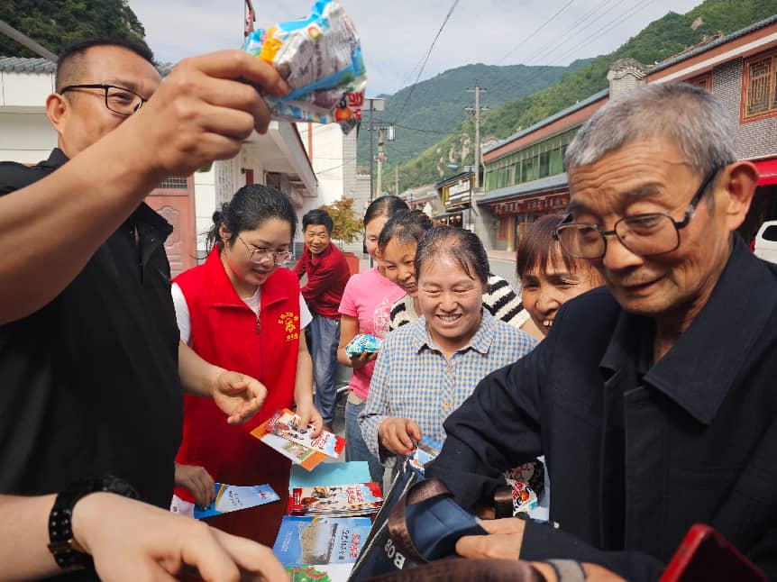 鹦鸽司法所联合多部门开展“安全生产日”主题宣传活动 筑牢辖区..